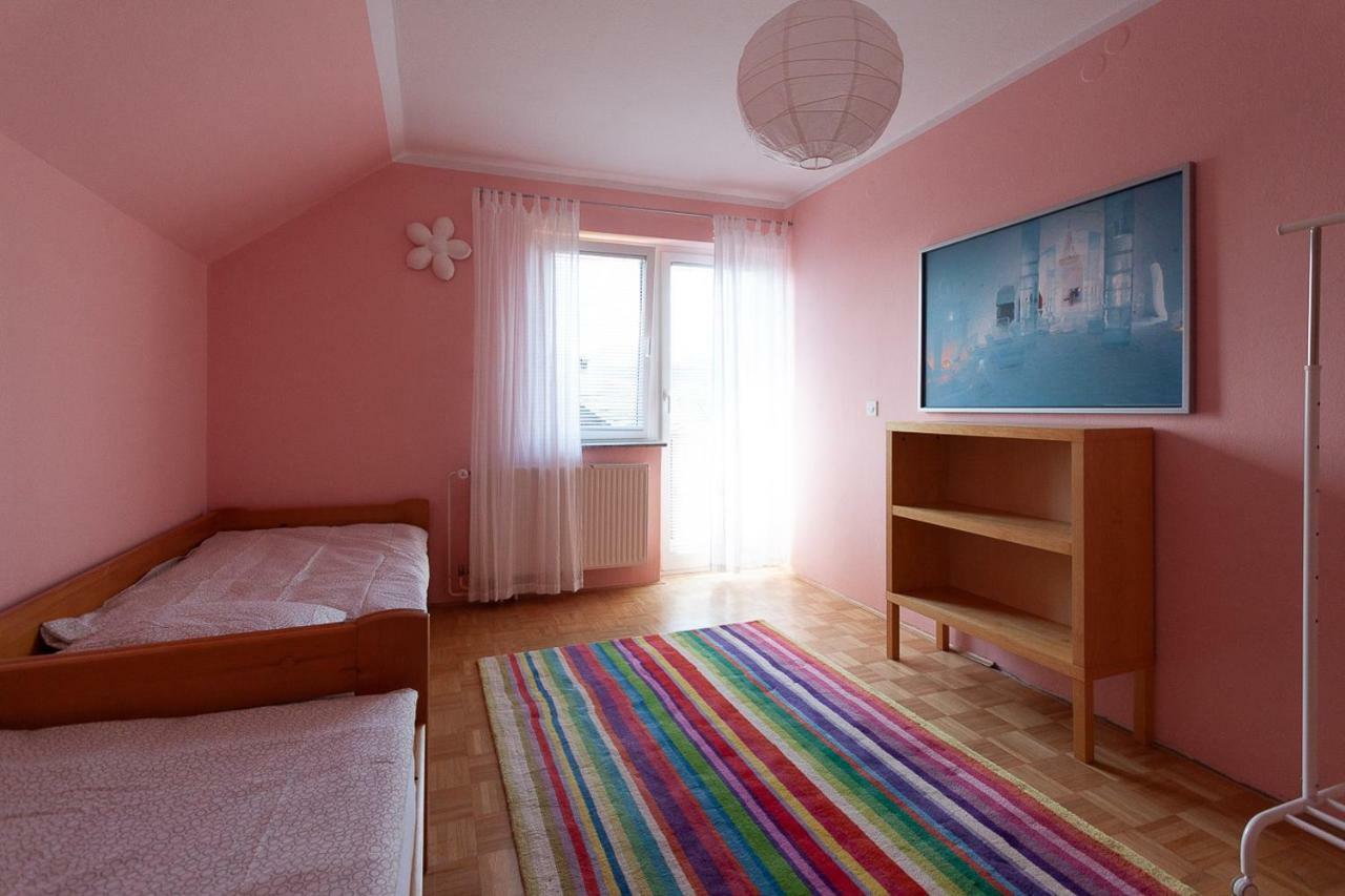 Vacation Home Sofia Згорнє Горє Екстер'єр фото